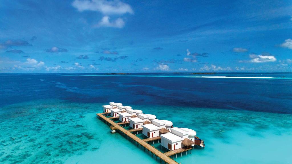Honeymoon SELECT Ocean Villa Image