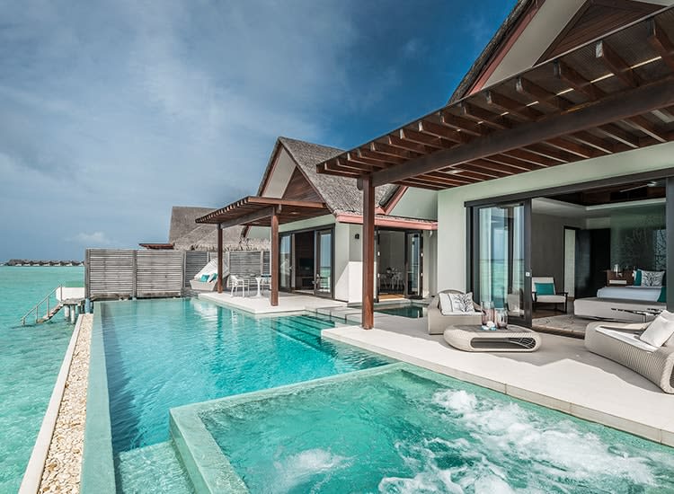 One Bedroom Water Pool Pavilion