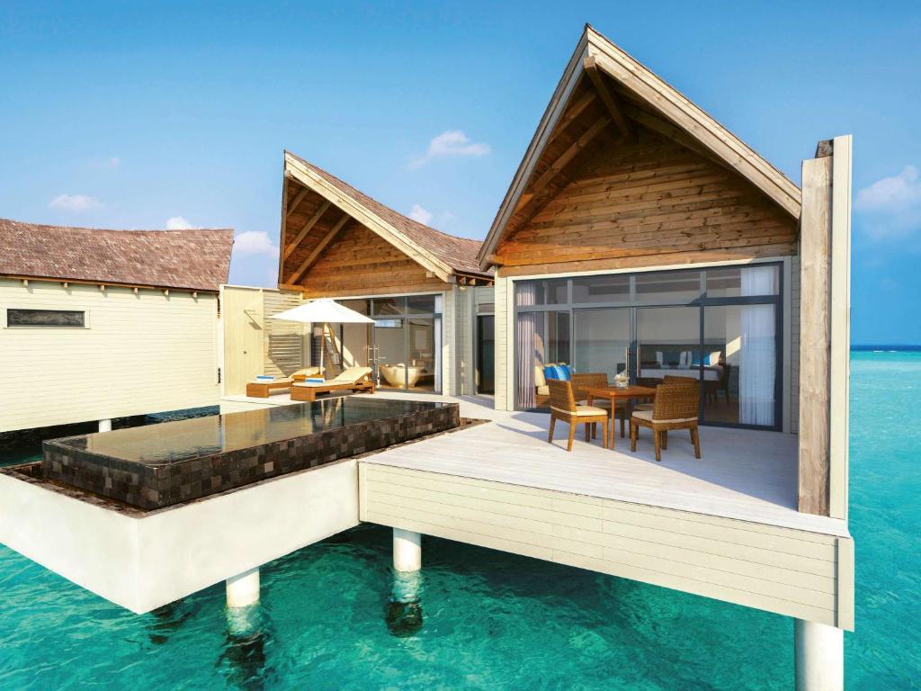 Overwater Pool Villa Lagoon