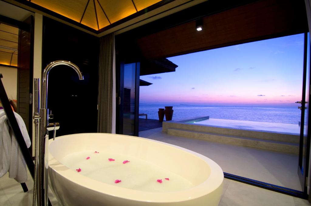 Sunset Water Suite with Private Pool Image