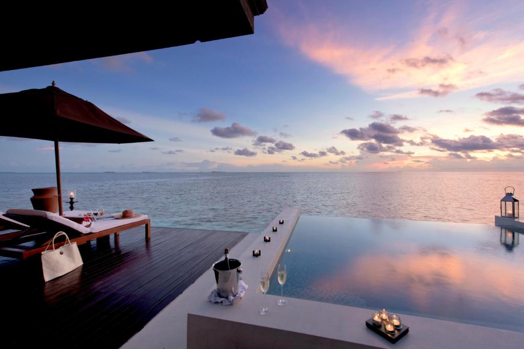 Sunset Water Suite with Private Pool