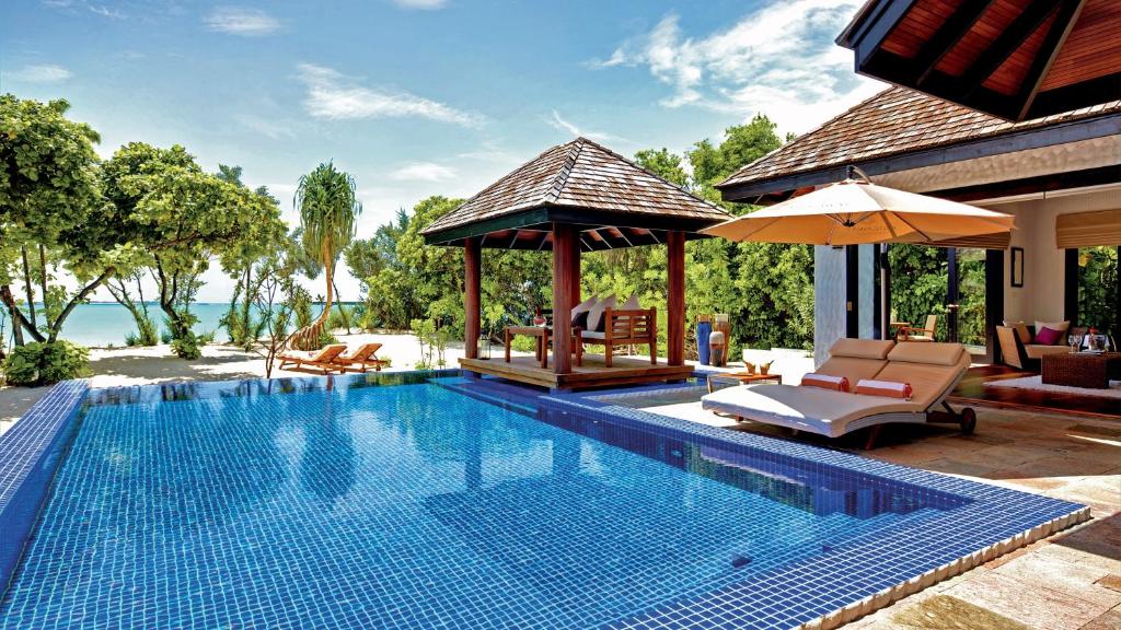 Family Beach Villa with Private Pool