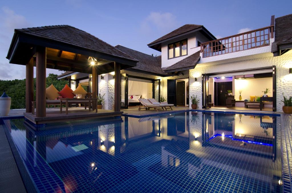 Family Two Bedroom Beach Villa with Private Pool Image