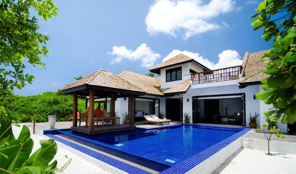 Family Two Bedroom Beach Villa with Private Pool